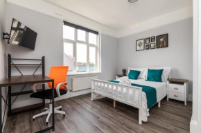 Dove Court Travel Lodge 5 - First Floor Ensuite
